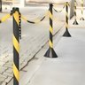 Pedestal Zebrado Preto e Amarelo Desmontavel 90cm - 700.10848 - Plastcor - 2