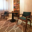 Ver imagem 2 de Cadeira para Mesa de Jantar Katy 59cm Madeira Maciça com Braço | Linho Verde - Sallar Home