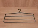 Ver imagem 3 de 1 Cabides de Metal Triplo Cabide P./ Eletrostática Armário