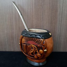 Cuia Artesanal de Chimarrão Estilo Uruguaia Coquinho Gajeta Gaita Boleadeira - 2