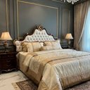 Ver imagem 2 de Cabeceira de Cama Queen Luis Xv Amélie Marrom com Estofado Branco Perolado e Detalhes Dourado