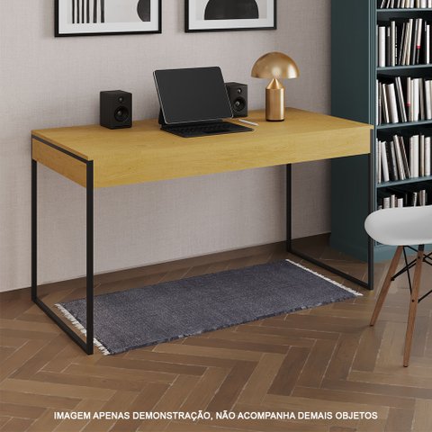 Escrivaninha Industrial Madeira Padrão Office Canela Malta 137x53cm com Base em Ferro Preto