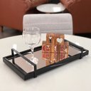 Ver imagem 2 de Bandeja Espelhada Laqueada Preto com Alça Preta