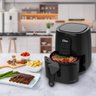 Fritadeira Air Fryer sem Óleo 3,3 Litros 127v Oster Preta - 6