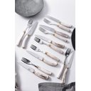 Ver imagem 3 de Conjunto de Talheres Sg com Lâmina em Inox 420c e Cabo em Chifre Natural – Único como Você