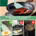 Ver mais imagens de Kit 12 Utensílios de Cozinha em Silicone e Cabo de Madeira Resistente Ao Calor - Vermelho