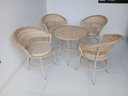 Ver imagem 1 de Conjunto Mesa e Cadeiras Jardim Área Externa Interna Piscinas Varandas Jogo Arlete D Fibra Sintética