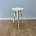 Ver imagem 1 de Mesa Lateral Redonda com Pé Palito de Madeira Branco e Natural