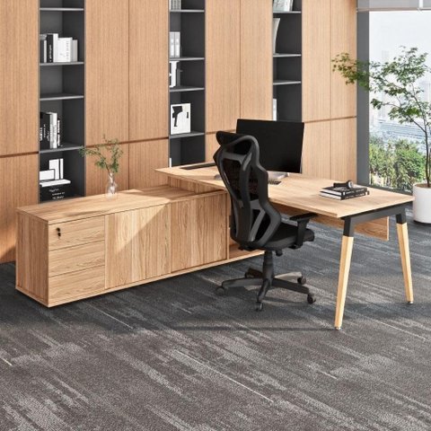 Mesa Diretor Executiva 200 cm X 203 cm Pés Cavalete em Madeira com Caixa de Tomadas e Armário