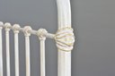 Ver imagem 2 de Cama de Ferro Patente Viuva - sem Peseira - Branco Envelhecido