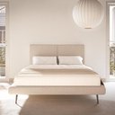 Ver imagem 1 de Cama King Amsterdã com Cabeceira Estofada e Pés em Aço Carbono Madeira de Eucalipto Linho Bege