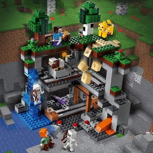 Lego Minecraft A Primeira Aventura 21169 542 Peças