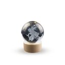 Ver imagem 1 de Luminária Abajur Globo São Jorge Led Usb Enfeite Decorativo Esfera de Vidro 3d Base de Madeira