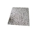 Ver imagem 1 de Tapete de Couro Bovino Cinza e Branco 2,00 X 2,50 M