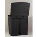 Ver imagem 5 de Lixeira Coleta Seletiva com Pedal para Cozinha 20L Trium Duplo Compartimento OU Preto Fosco