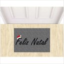 Ver imagem 1 de TAPETE FELIZ NATAL NA COR CINZA GORRO PAPAI NOEL. DECORAÇÃO DE NATAL PARA QUARTO, SALA, BANHEIRO