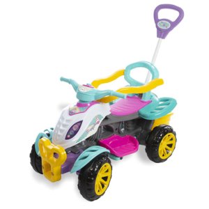 Carrinho de Passeio Infantil Quadriciclo com Haste e Pedal Cor:menina