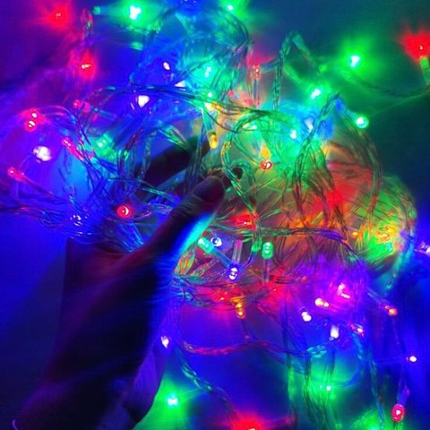 Pisca Pisca 100 LED Colorido 10m Cordão 8 Funções Festa Decoração Árvore Natal Luvinco 220V