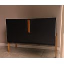 Ver imagem 1 de Rack Loft Fechado Preto para Tv Ate 56 Pol Larg - 90cm Donna 0102rpf02