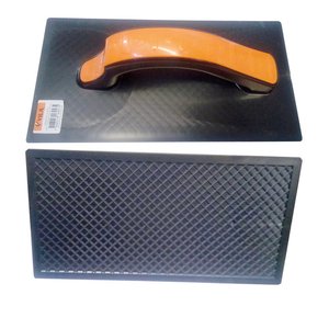 Desempenadeira Pvc Estriada 30x17cm Preta Vila