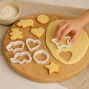 Ver imagem 2 de Cortador de Biscoito Molde Plástico Atóxico 6 Peças Divertidos para Massas e Frutas