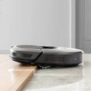 Ver imagem 6 de Robô Aspirador WAP Robot Wconnect Controle por Smartphone Carregador Bivolt Preto