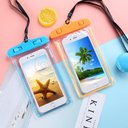 Ver imagem 4 de Capa Bolsa a Prova Dágua Impermeável Universal para Celular - Branco