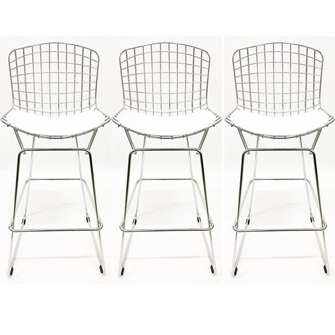 Kit 3 Banquetas BERTÓIA cromada assento branco altura 60cm - Poltronas do Sul