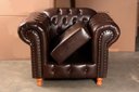 Ver imagem 5 de Conjunto Sofá 4 Lugares E 2 Poltronas Luis Xv Capitonê Chesterfield - Couríssimo Marrom Café