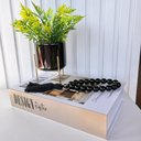 Ver imagem 2 de Livro Decorativo Sala, Vaso Tripé Preto e Enfeite Colar