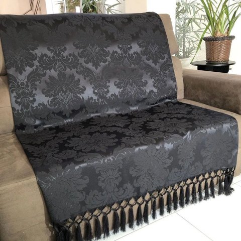 Manta para Sofá em Tecido Jacquard Medalhão 190x140cm