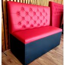 Ver imagem 1 de POLTRONA BOOTH 1,10 ACENTO E ENCOSTO 55 VERMELHO CAPITONE COSTURADO. BASE PRETO