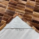 Ver imagem 3 de Tapete de Couro Castanho 2,00x2,50 sem Bordas Peças 03x09cm