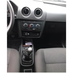 Moldura 9 Poleg Celta G2 2006 a 2015 Prisma 2006 a 2012 Fiamon Preta - 2