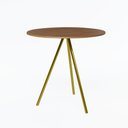 Ver imagem 2 de Mesa Lateral Decorativa Gabriela Base Dourada Tampo Redondo Amêndoa
