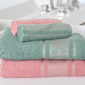Kit Toalha de Banho 2 Und. e Toalha de Rosto 2 Und. Algodão:rosa/verde