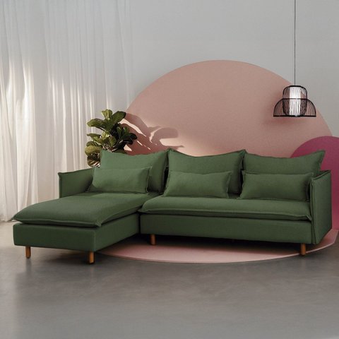 Sofá Modular 3 Lugares com Chaise e Pé Madeira Sôma CabeCasa MadeiraOriginals Verde