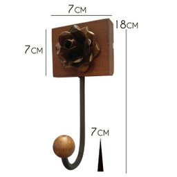Porta Toalha de Ferro Artesanal Rustico com Flor e Madeira para Parede Libertas Rosas Artesanato Cab - 2