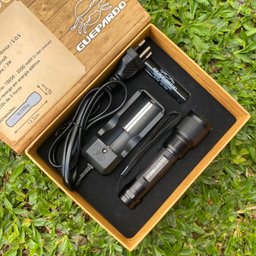 Lanterna  Attack Guepardo 140 lumens Bateria 3200mAh Recarregável e Carregador Preta - 2