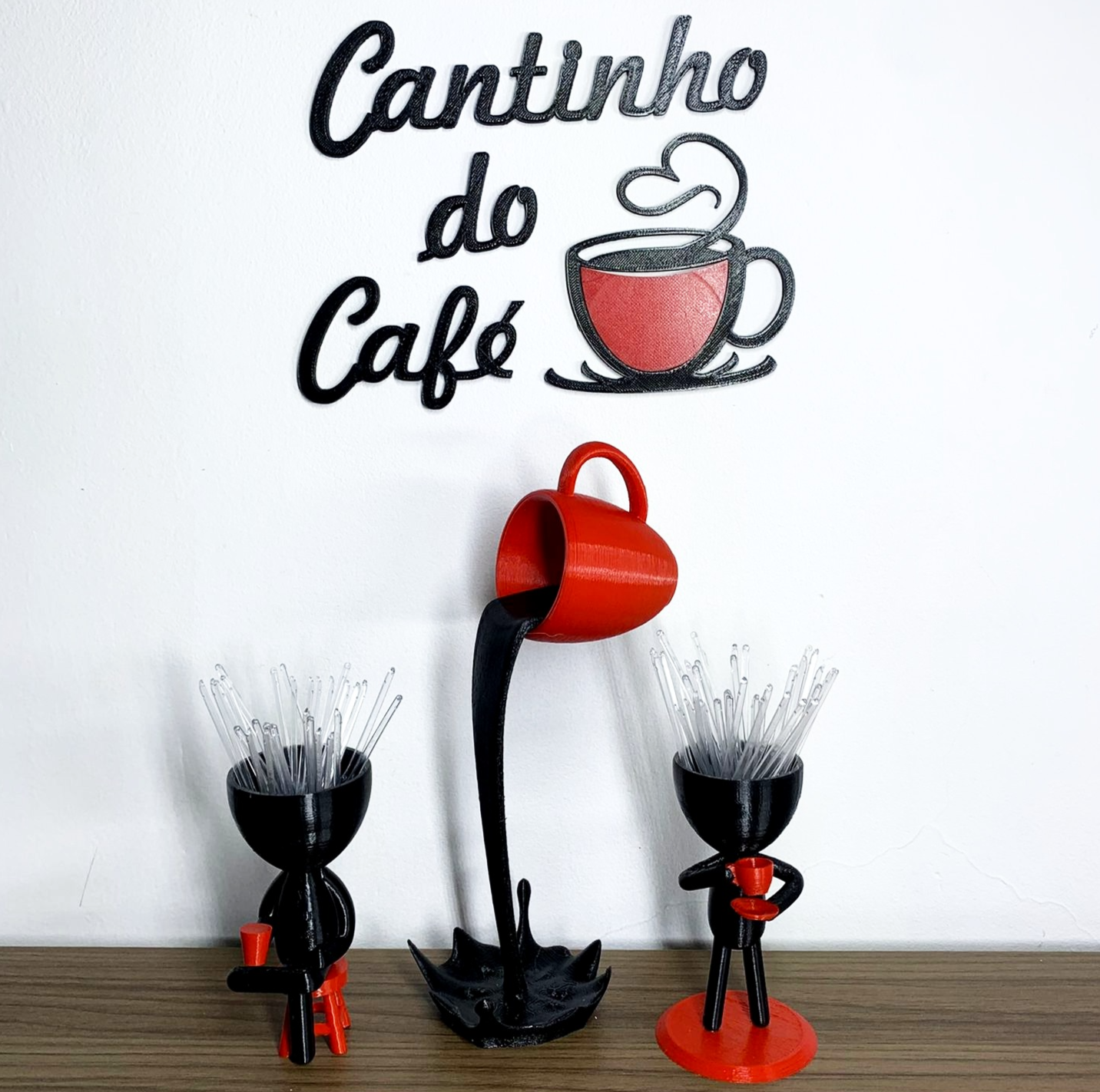 Kit Decorativo Cantinho do Café - Robert Plant Xícara Flutuante e Letreiro - Preto com Vermelho