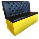 Ver imagem 1 de Poltrona Booth 1,40cm Base Ouro Assento e Encosto Preto Capitone Duplo Costurado