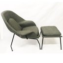 Ver imagem 3 de Poltrona Womb Chair com puff linho grafite base preta - Poltronas do Sul