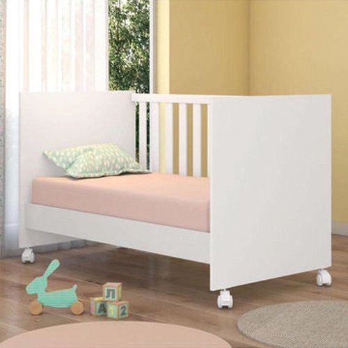 Quarto Infantil Completo Elisa com Guarda Roupa 4 Portas, Cômoda 1 Porta e  Berço 2 em