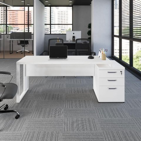 Mesa Escritório Diretor 170cm a 192cm 3 Gavetas Pé Metal F5
