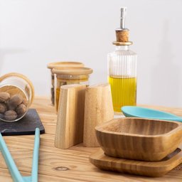Conjunto Saleiro e Pimenteiro Oikos em Bambu Natural Minimalista - 2