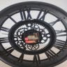 Relogio de Parede Rustico Estilo Madeira Industrial Design Vintage Numeros Romanos 30cm Decorativo - 2