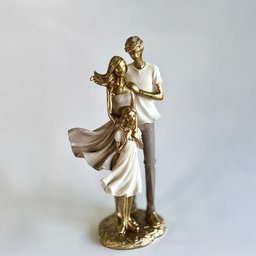 Esculura Família Casal com Sua Filha - 1