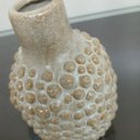 Ver mais imagens de Vaso Decorativo de Cerâmica Bege 15x10x10cm Enfeite Sala Mesa Estante Aparador