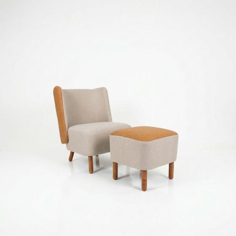 Poltrona com Puff Elegante Confortavel Anatomica Leitura Sala Quarto Recepção Compose Boucle Bege Co
