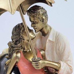 Enfeite Estátua Casal com Guarda Chuva 15x18x11cm Decoração - 3